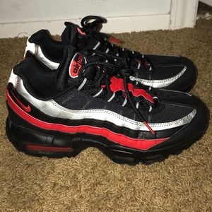 AirMax 95 university red